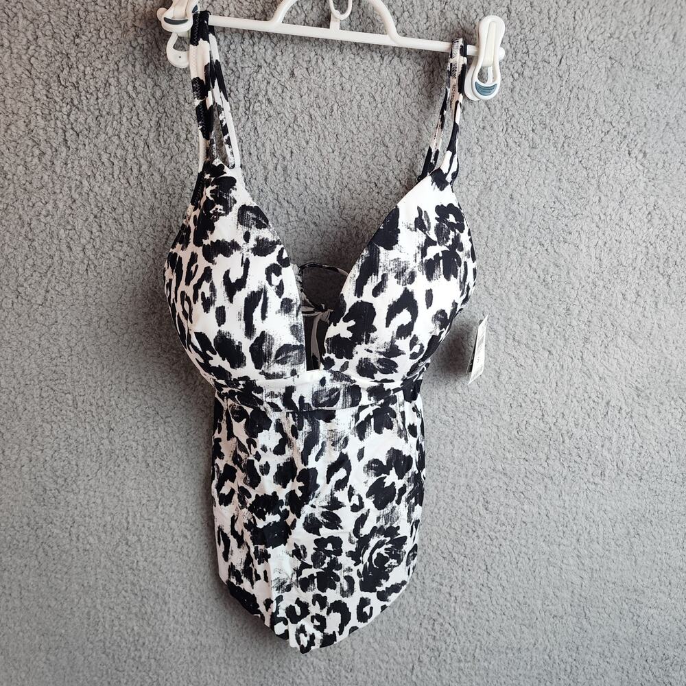 Bar III Womens Tankini Top Black and White Spot Garden Hankey Size S NWT